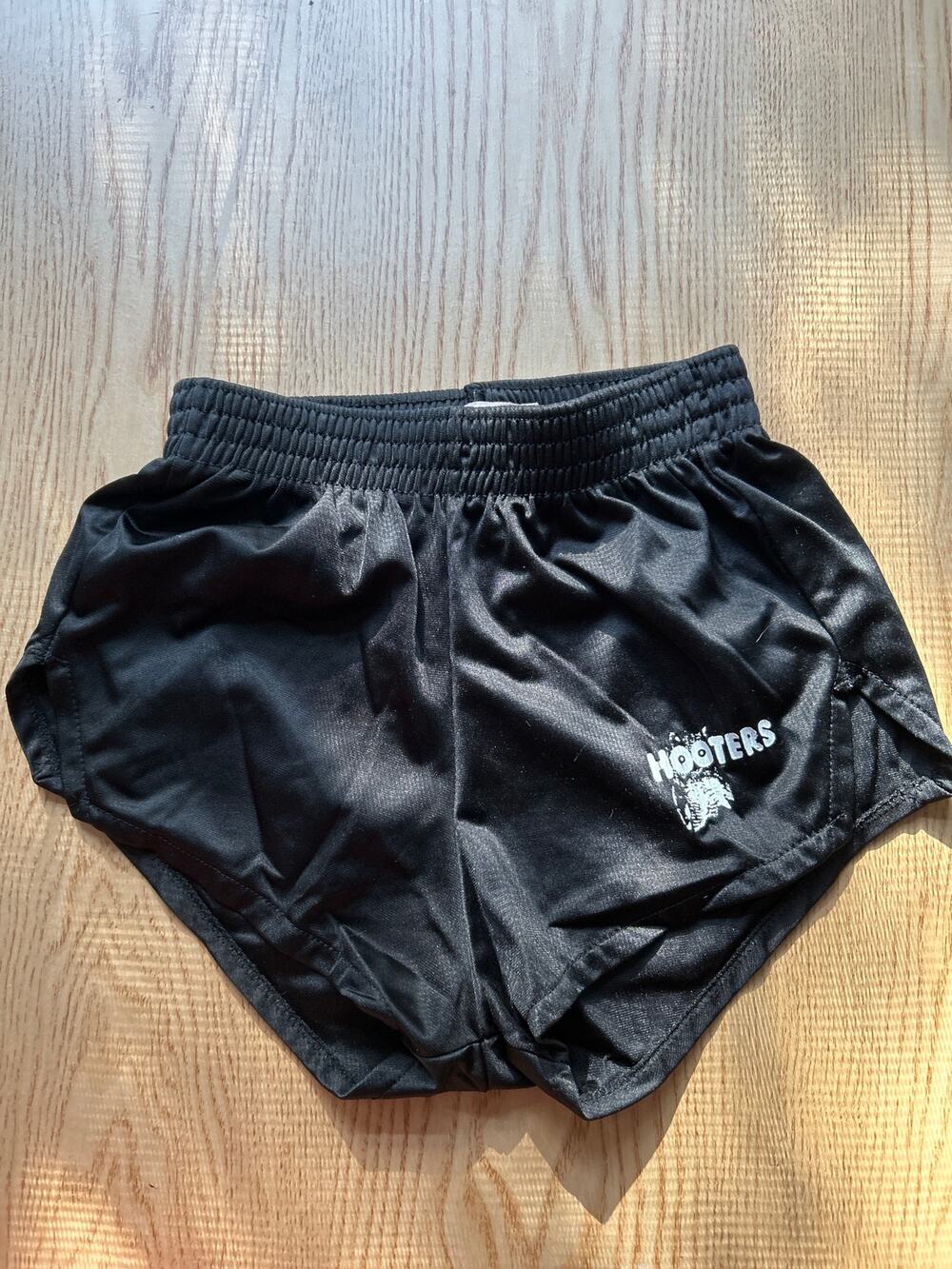 B22 Women’s Hooters girl Vintage OG uniform Cheeky shorts🤩size Xxs Waist 9 1/4”